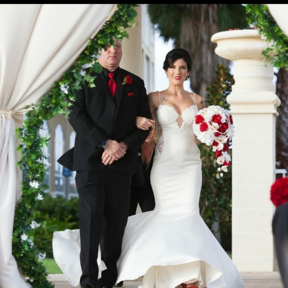 Wedding dress Galia Lahav designer